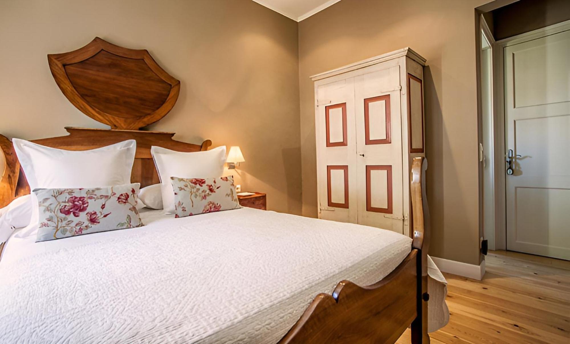 Lhort De Sant Cebria Bed & Breakfast Torroella de Fluvia Exterior photo
